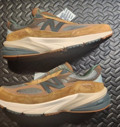 New Balance Carhartt 990v6 Size 12