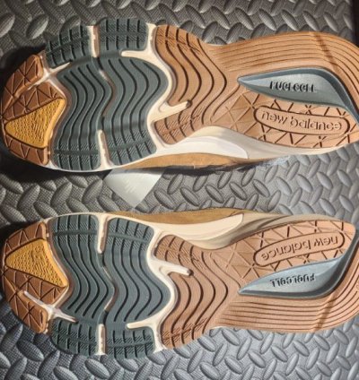 New Balance Carhartt 990v6 Size 12