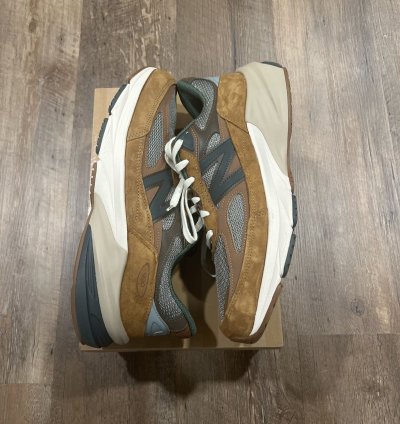 New Balance Carhartt Wip 990v6