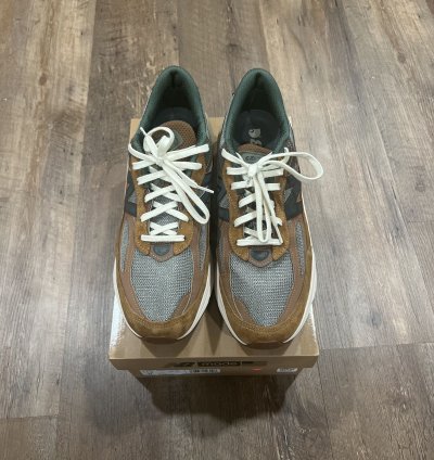 New Balance Carhartt Wip 990v6