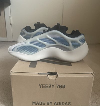 Adidas Yeezy 700 V3 Kyanite