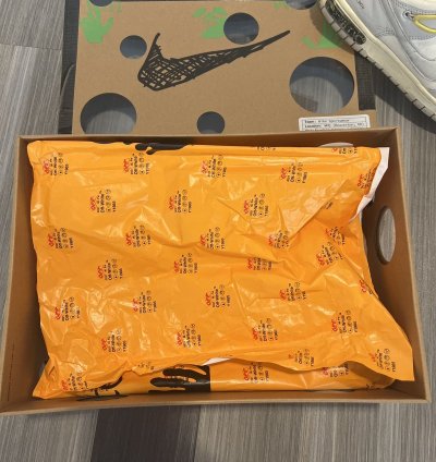 Off-white Nike Dunk Lot 27