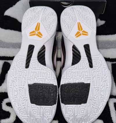 Nike Kobe 5 Protro Bruce Lee Alternate size 9 5