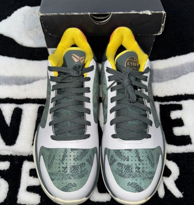 Nike Kobe 5 Protro Eybl size 10