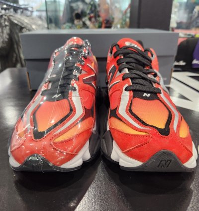 New Balance Dtlr 9060 Fire Sign