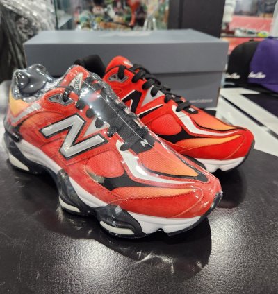 New Balance Dtlr 9060 Fire Sign