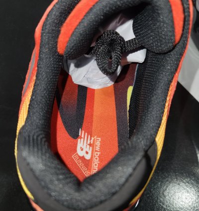 New Balance Dtlr 9060 Fire Sign