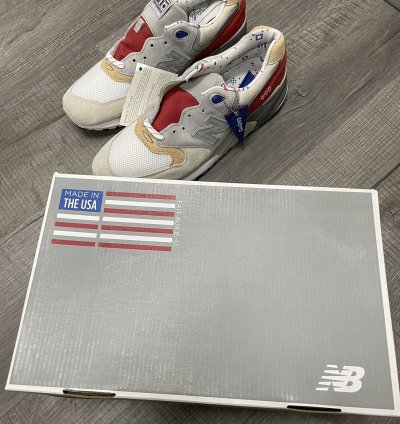 New Balance Hyannis 999 Red