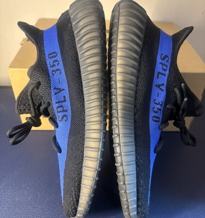 Adidas Yeezy Boost 350 V2 - Dazzling Blue