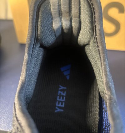 Adidas Yeezy Boost 350 V2 - Dazzling Blue