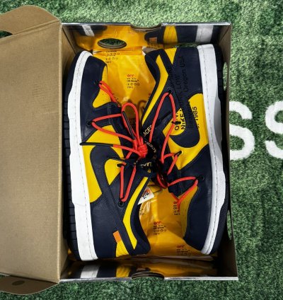 Off-white Nike Dunk Low University Gold