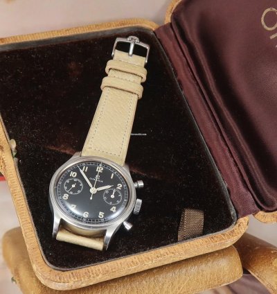 Omega 33 3 Chronograph Rare Early Model Waterproof Black Military Dial 321