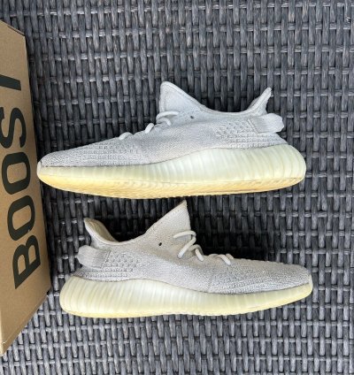 Adidas Yeezy Boost 350 V2 Bone
