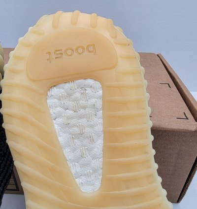Adidas Yeezy Boost 350 V2 Carbon Sz 5 5 Authenticated165