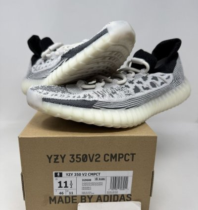 Adidas Yeezy Boost 350 V2 Cmpct Panda