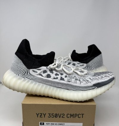 Adidas Yeezy Boost 350 V2 Cmpct Panda