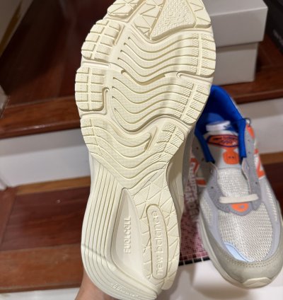 New Balance Kith 990v6 Msg Knicks 7 5