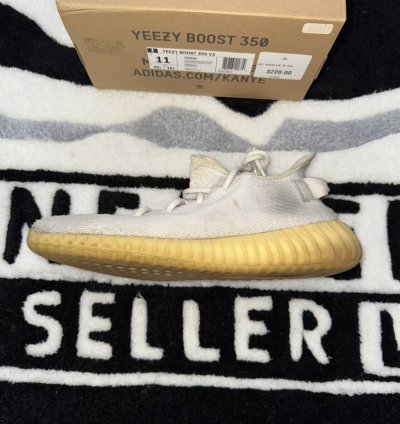 Adidas Yeezy Boost 350 V2 Cream White size 11