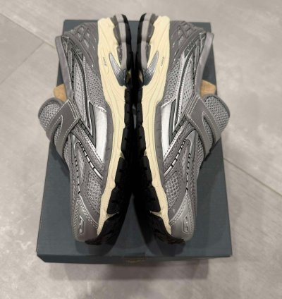 New Balance Loafer 1906l Size 9 5 Grey