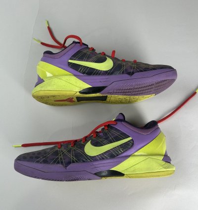 Nike Kobe 7 Supreme Christmas
