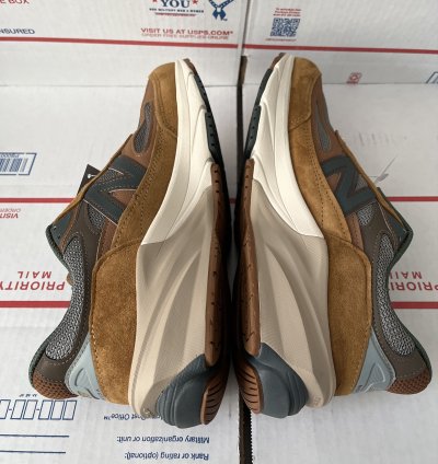 New Balance Miusa 990v6 Carhartt Wip