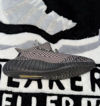 Adidas Yeezy Boost 350 V2 Yecheil Non-reflective size 10