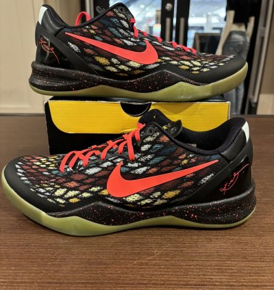 Nike Kobe 8 Christmas 2012