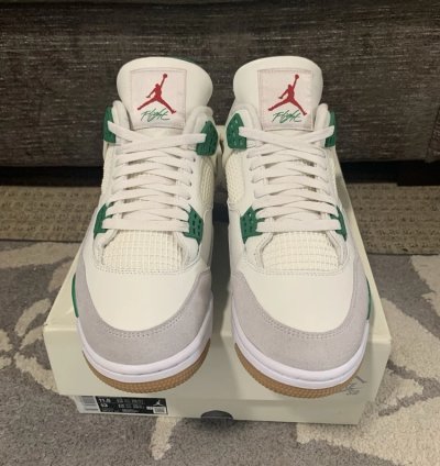 Air Jordan 4 Retro Sb Pine Green