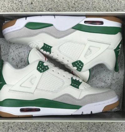 Air Jordan 4 Retro Sb Pine Green
