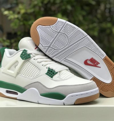 Air Jordan 4 Retro Sb Pine Green