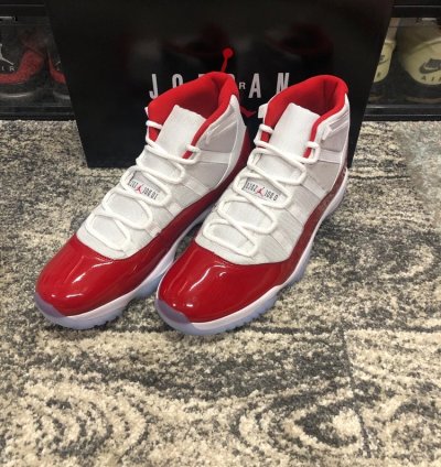 Air Jordan 11 Retro Cherry