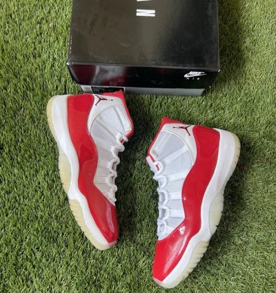 Air Jordan 11 Retro Cherry