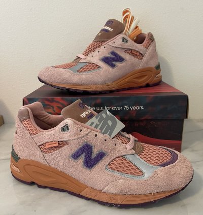 New Balance Salehe Bembury Sand Be The Time Miusa 990v2