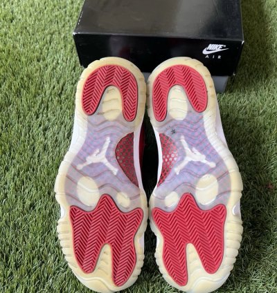 Air Jordan 11 Retro Cherry