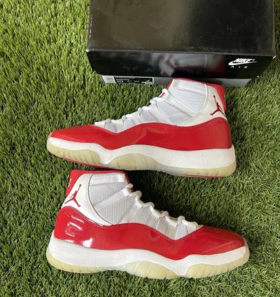 Air Jordan 11 Retro Cherry