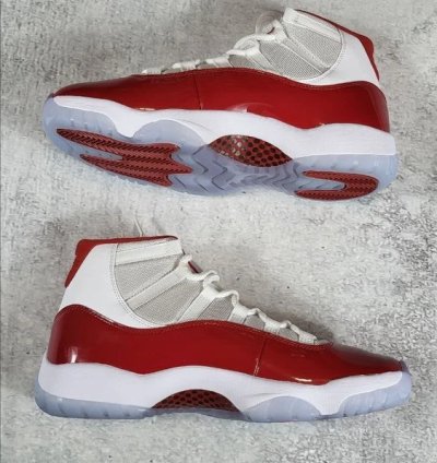 Air Jordan 11 Retro Cherry