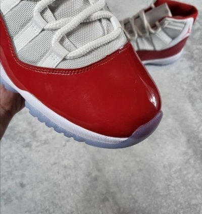Air Jordan 11 Retro Cherry