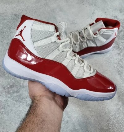 Air Jordan 11 Retro Cherry