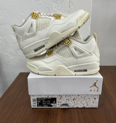 Air Jordan 4 Retro Metallic Gold