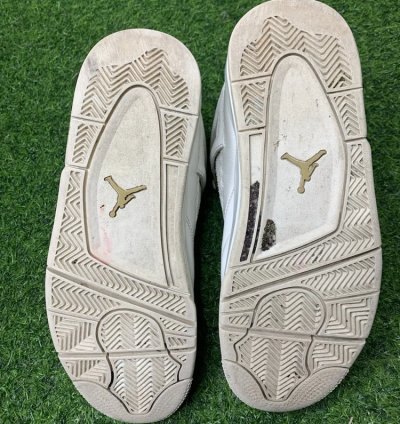 Air Jordan 4 Retro Metallic Gold