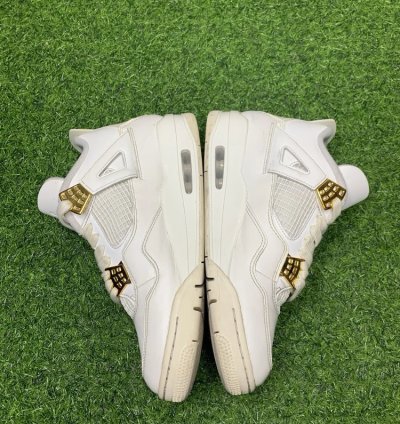 Air Jordan 4 Retro Metallic Gold