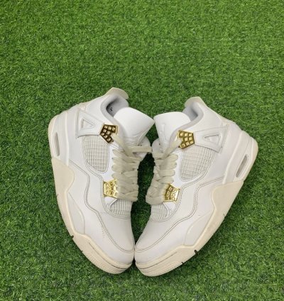 Air Jordan 4 Retro Metallic Gold