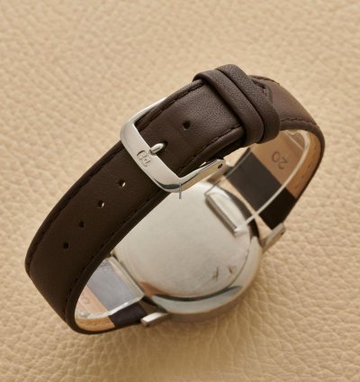 Omega Chronograph 2393 3