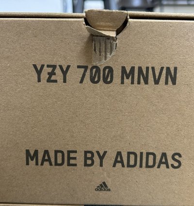 Adidas Yeezy Boost 700 Mnvn Laceless Analog