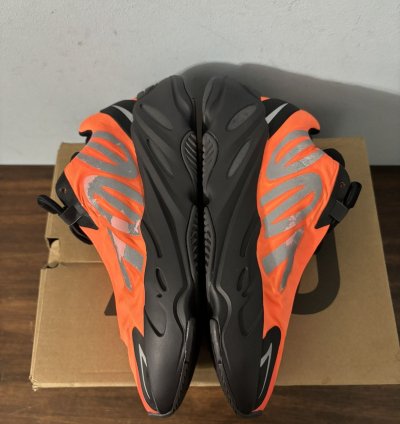 Adidas Yeezy Boost 700 Mnvn Orange