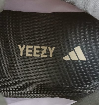 Adidas Yeezy Boost 700 Mnvn Sneakers