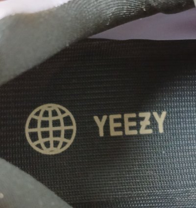 Adidas Yeezy Boost 700 Mnvn Sneakers