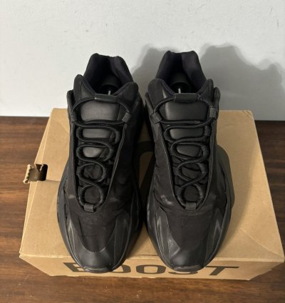 Adidas Yeezy Boost 700 Mnvn Triple Black