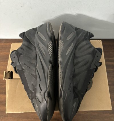 Adidas Yeezy Boost 700 Mnvn Triple Black