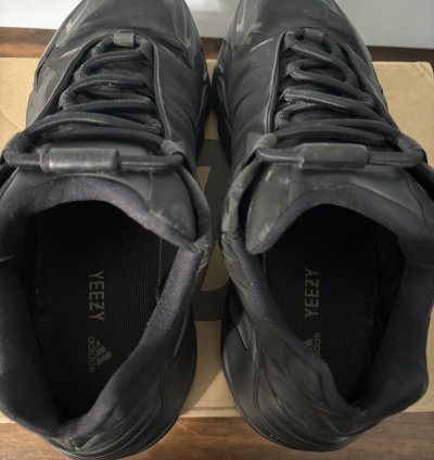 Adidas Yeezy Boost 700 Mnvn Triple Black